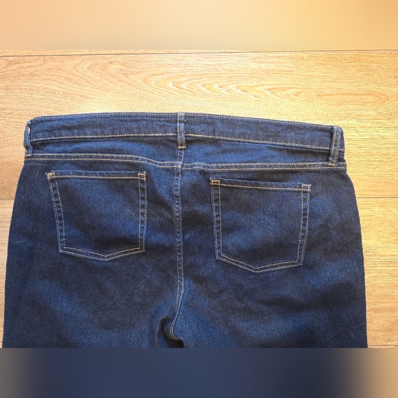 GAP Dark Wash Blue Boot Cut Jeans Denim SZ 16 / 33R - Picture 7 of 9